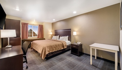 Chambre, 1 très grand lit, non-fumeurs