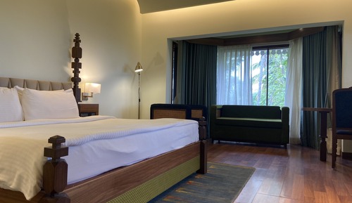 Chambre Premium, 1 très grand lit, vue jardin