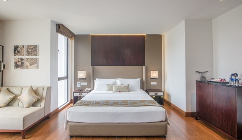 Premium King Room with Airport Pick up and Drop off including 15% off on F&B & Spa