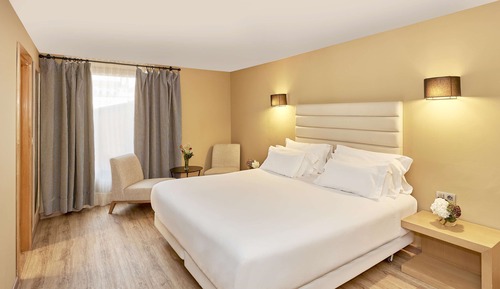 Chambre Supérieure, avec vue