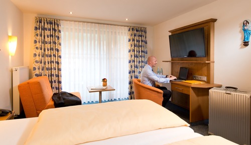 Chambre Double Standard, vue montagne, côté montagne (Plus)