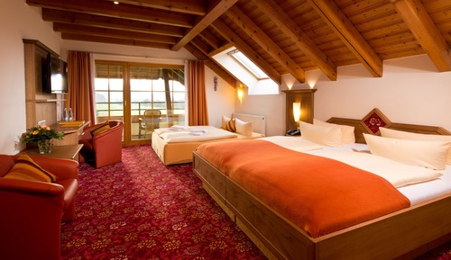 Chambre Simple Supérieure, vue vallée, côté jardin