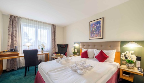 Chambre Confort, 1 grand lit (Larger Room)