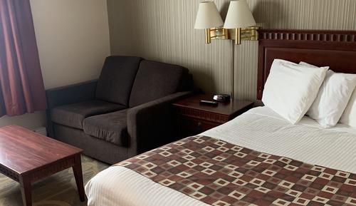 Chambre Double Standard, 1 lit double et 1 canapé-lit