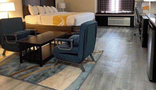 Chambre, 1 très grand lit, accessible aux personnes à mobilité réduite, non-fumeurs