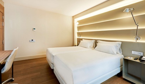 Chambre Familiale (Adjoining Room, 2AD+2CH)