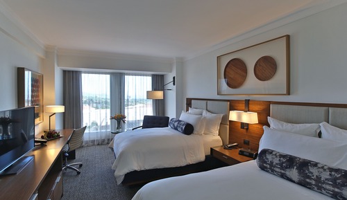 Chambre Classique, 2 lits doubles, vue piscine