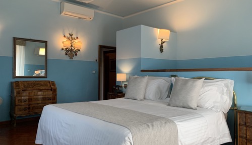 Chambre Confort, 1 grand lit