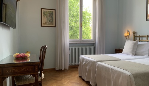 Chambre Double, 2 lits une place