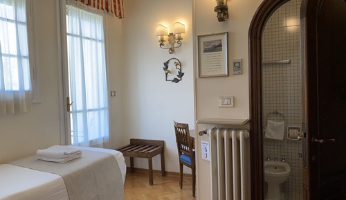 Chambre Triple, balcon