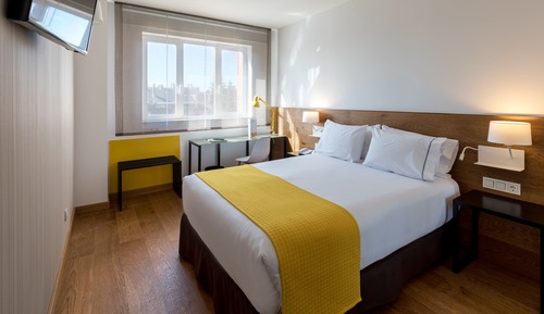 Chambre Double Standard (2 adult + 1 child)