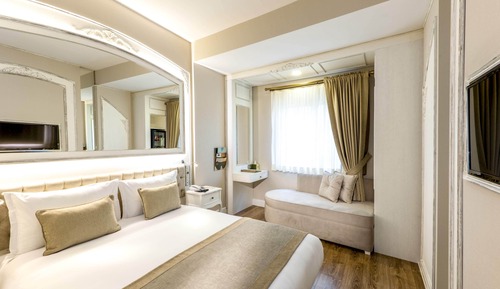 Chambre Standard Double ou avec lits jumeaux