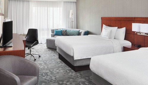 Chambre, 2 grands lits (Mobility/Hearing Access, Roll-In Shwr)