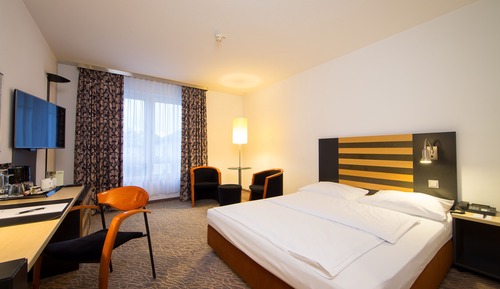 Chambre, 1 très grand lit