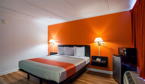 Chambre Standard, 1 très grand lit, accessible aux personnes à mobilité réduite, non-fumeurs