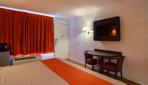 Chambre Standard, 2 lits doubles, accessible aux personnes à mobilité réduite, non-fumeurs