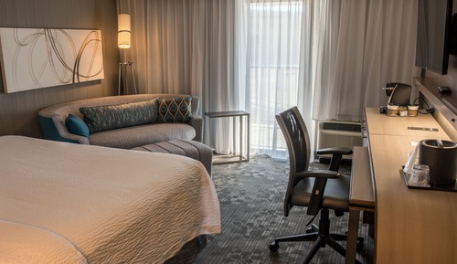 Chambre, 1 très grand lit (Mobility/Hearing Access, Roll-In Shwr)