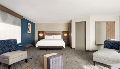 Suite, 1 très grand lit, accessible aux personnes à mobilité réduite (Communications)