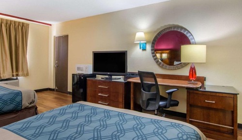 Chambre Double Familiale, 2 lits doubles, accessible aux personnes à mobilité réduite (Mobility)