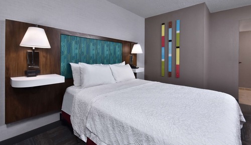 1 grand lit queen-size, Non-fumeurs., Accessible aux personnes à mobilité réduite