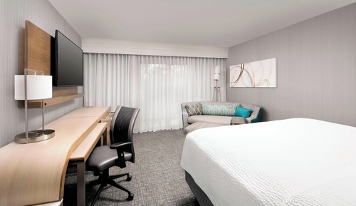 Chambre, 1 très grand lit et 1 canapé-lit, non-fumeurs