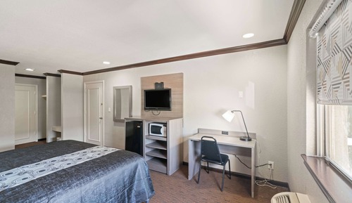 Chambre, 1 très grand lit, accessible aux personnes à mobilité réduite, non-fumeurs