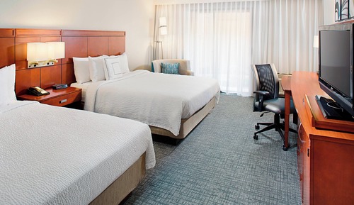 Chambre, 2 grands lits (Mobility/Hearing Accessible, Tub)
