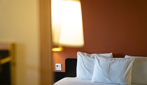 Chambre, 1 très grand lit