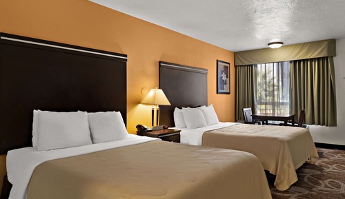 Chambre, 2 grands lits