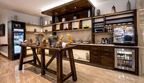 Suite Deluxe, cuisine