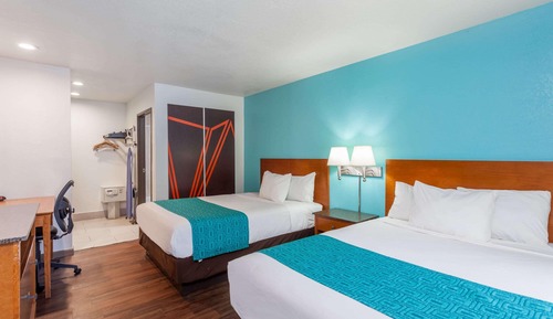 Chambre Standard, 2 grands lits