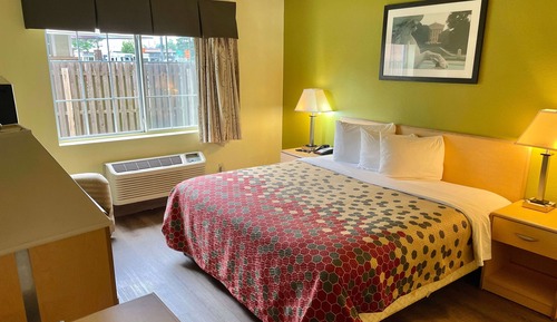 Chambre, 1 grand lit, non-fumeurs