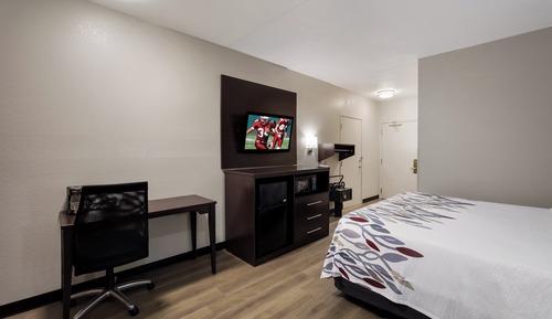Chambre Supérieure, 1 très grand lit (Roll-In Shower, Smoke Free)