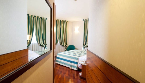 Chambre Standard, 2 lits une place