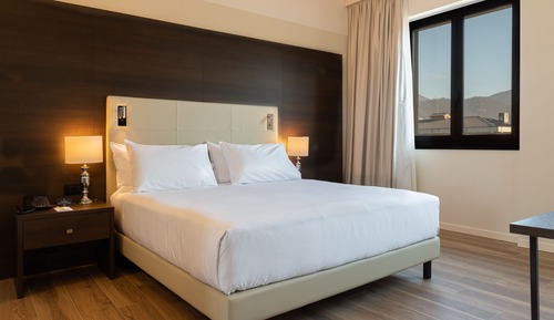 Chambre Familiale, 1 très grand lit (Deluxe, Connecting Rooms)