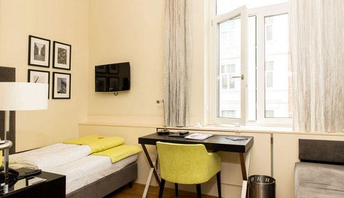 Chambre Simple Supérieure, 1 lit une place