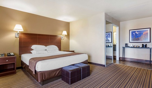 Chambre Standard, 1 très grand lit et 1 canapé-lit, non-fumeurs, réfrigérateur (with Sofabed)