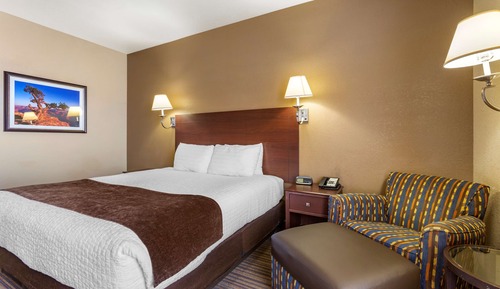 Chambre Standard, 1 très grand lit, non-fumeurs, réfrigérateur