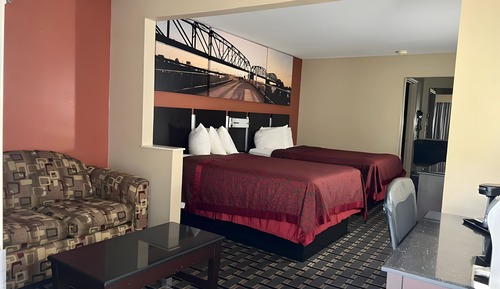 Chambre, 2 lits doubles, accessible aux personnes à mobilité réduite
