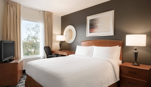 Suite, 2 chambres, non-fumeurs (Mobility/Hearing Access, Roll-in Shwr)