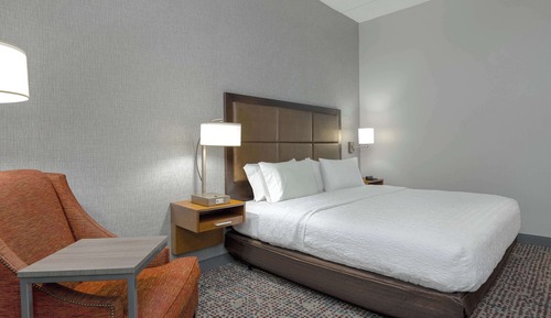 Chambre, 1 très grand lit, accessible aux personnes à mobilité réduite, non-fumeurs