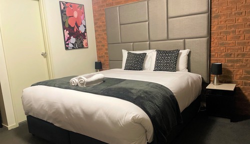 Chambre Exécutive, 1 très grand lit