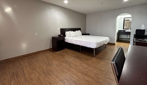 Chambre Deluxe, 1 très grand lit, non-fumeurs