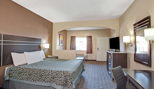 Chambre, 1 très grand lit, accessible aux personnes à mobilité réduite (Mobility,Roll-In Shower)