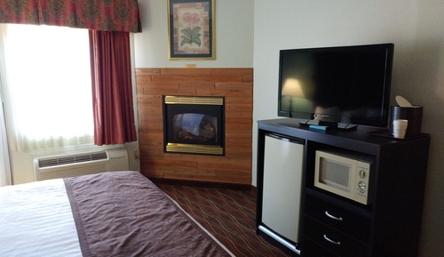 Suite, 1 très grand lit, non-fumeurs, balcon (Jetted Tub, Fireplace)
