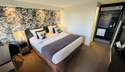 Chambre Supérieure, 1 très grand lit