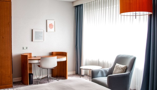 Chambre, 1 très grand lit, accessible aux personnes à mobilité réduite