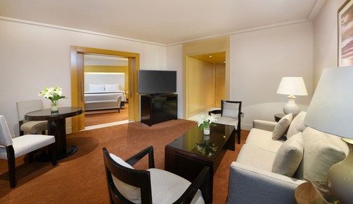 Suite Club, 1 très grand lit, accès au salon club (Prestige)