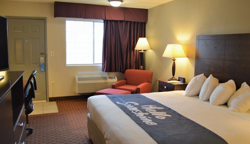 Chambre, 1 très grand lit, accessible aux personnes à mobilité réduite, non-fumeurs (Mobility)