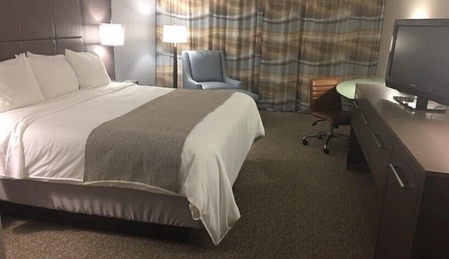 Chambre, 1 très grand lit, non-fumeurs
